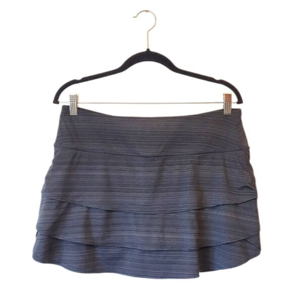 Athleta Heathered Grey Tiered Tennis Skirt Size M - Picture 1 of 6